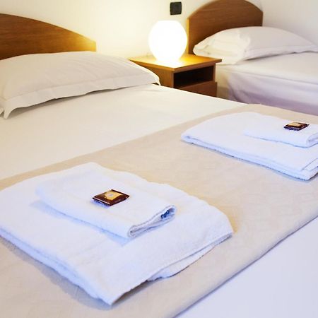B&B Botton D'Oro Basiglio Eksteriør bilde